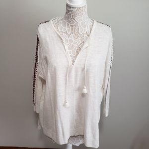 Embroidered lightweight sweater
